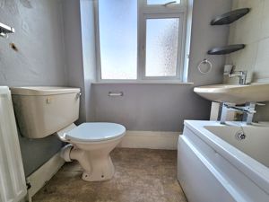 Photo 16- click for photo gallery